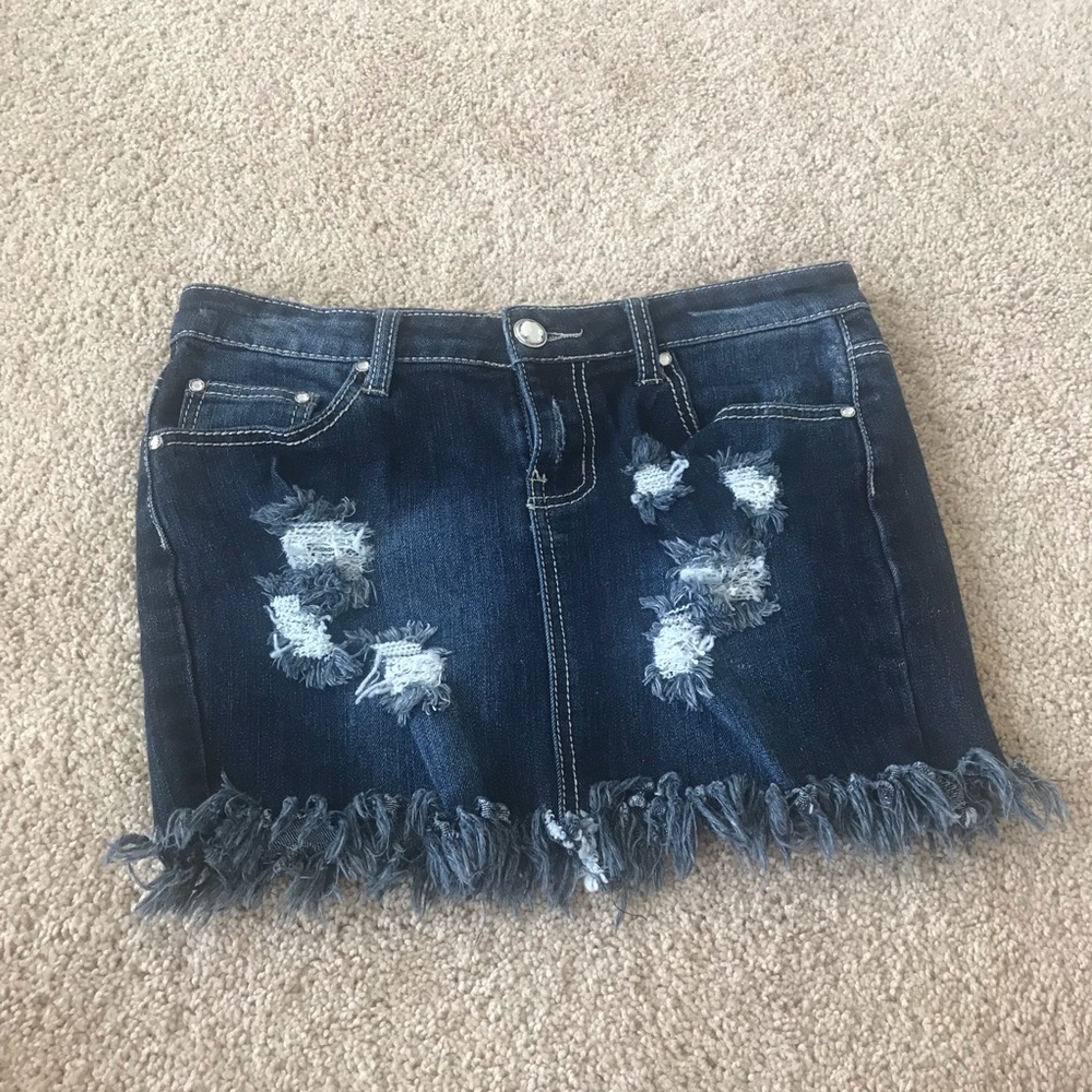 Rue 21‎ distressed thrashed skirt